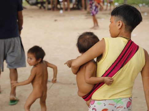 Defesa Civil estadual tinhaa intenção de obter 8 mil cestas adicionais e entregá-las às comunidades indígenas - Fernando Frazão/Agência Brasil