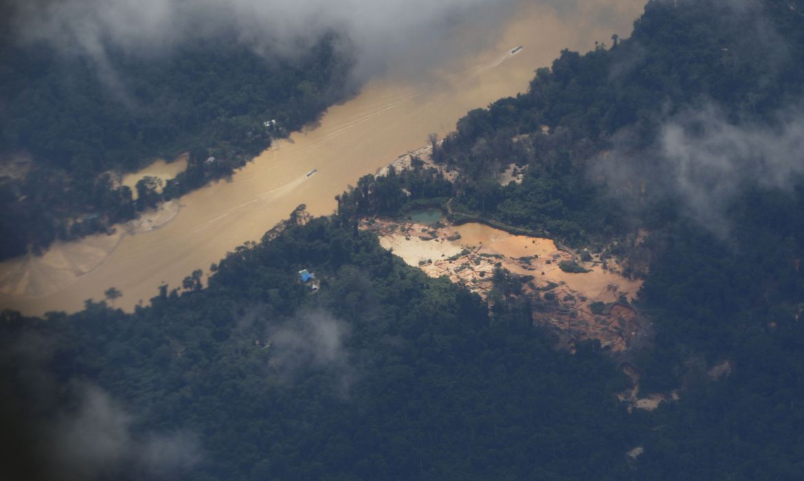 Objetivo é facilitar saída de invasores de Terra Indígena. Foto: Fernando Frazão/Agência Brasil