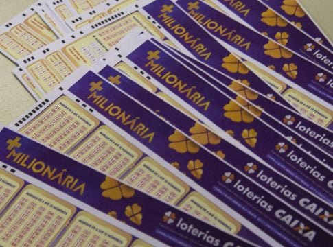 Descubra os resultados do concurso 247 da +Milionária, incluindo detalhes sobre prêmios e dicas para aumentar suas chances de ganhar.
