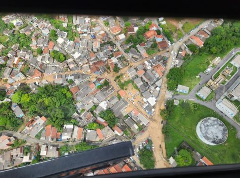 O temporal causou pontos de alagamento e deslizamentos. Foto: Governo de SP/divulgação O temporal causou pontos de alagamento e deslizamentos. Foto: Governo de SP/divulgação