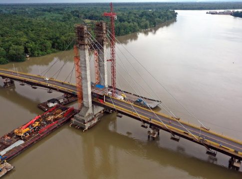 O modelo adotado pelo governo do Estado amplia o vão entre os pilares para evitar choques na estrutura da ponte. Foto: Agência Pará