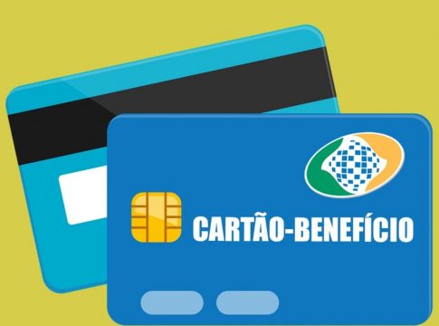 O cartão do beneficiário deve concentrar descontos de novos benefícios e outros direitos. O projeto é desenvolvido pelo governo em parceria com o Banco do Brasil e Caixa Econômica. Foto: Divulgação