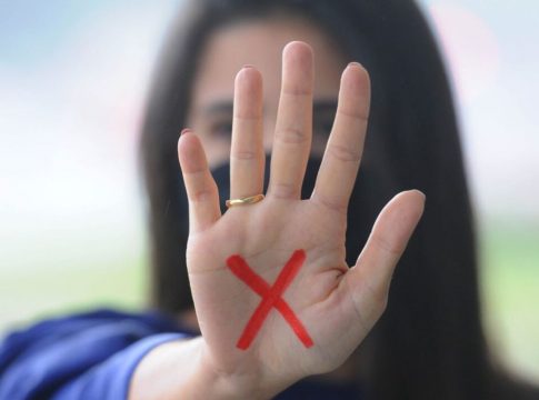 A nova lei que disciplina o funcionamento das delegacias especializadas de atendimento à mulher determina que elas funcionarão ininterruptamente, não podendo ser fechadas em fins de semana e feriados. Foto: Divulgação. Foto: Divulgação