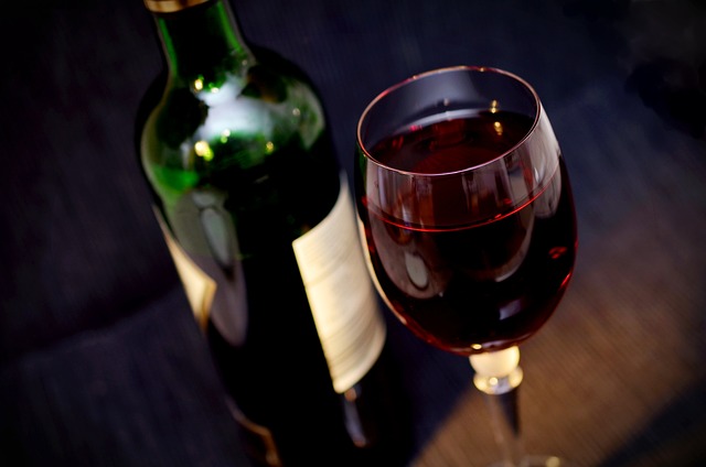 Consumo moderado de vinho tinto remodela a flora intestinal e beneficia o coração, mostra estudo. Foto: Pixabay