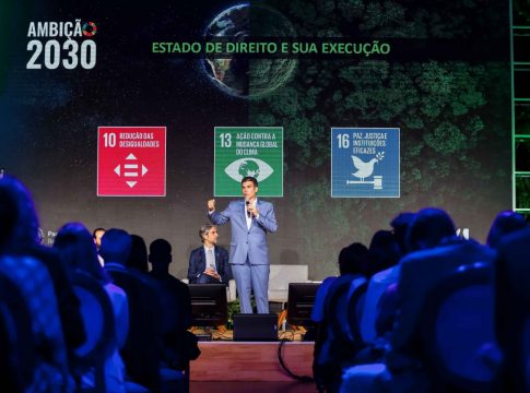 Em evento promovido pela ONU, Helder Barbalho lamentou o descaso com a região na última gestão federal, e ressaltou que o Estado brasileiro carece de estrutura de fiscalização. Foto: Marco Santos/Ag. Pará