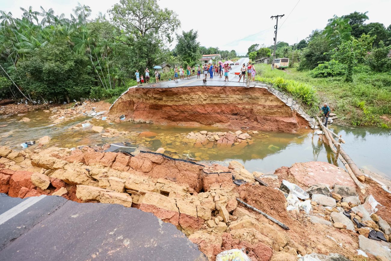 As PAs 252, 150 e 481 estão interditadas, sinalizadas e recebendo obras de recomposição. Setran aponta rotas alternativas para garantir fluxo de veículos. Foto: Marco Santos/Ag. Pará