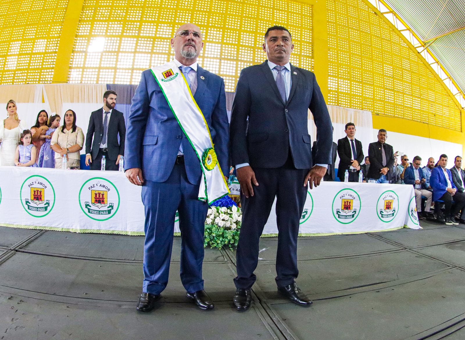 Na manhã da última sexta-feira, 3, em sessão especial e solene da Câmara Legislativa Municipal, de Viseu, foram empossados Cristiano Vale (PP) e Mauro da Serra (MDB). Foto: Divulgação