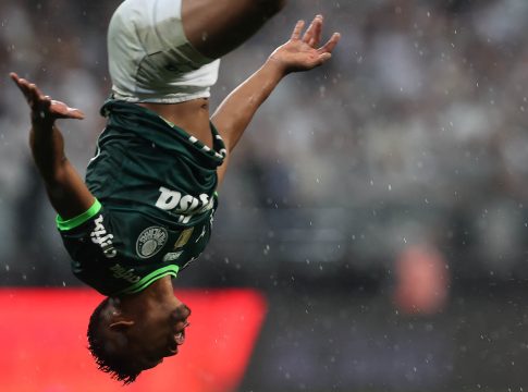 Rony é cria da base azulina e hoje é indispensável no Palmeiras. Foto: Rafael Greco/Palmeicas