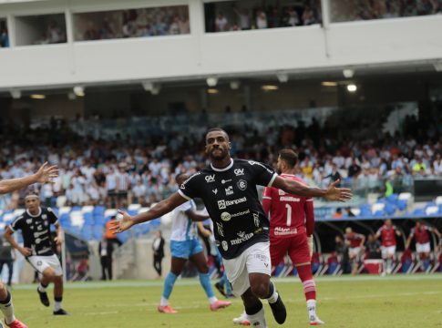 Muriqui se diz gratificado com o próprio desempenho e empatia com a torcida azulina. Foto: Wagner Almeida / Diário do Pará.