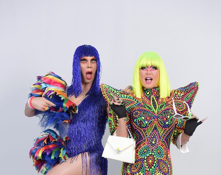Quem acompanha o reality show Caravana das Drags, comandado por Xuxa e Ikaro Kadoshi no Amazon Prime Video, ficou sem entender quando foi anunciada a desclassificação da participante Chandelly Kidman. Foto: Prime Video/ Divulgação