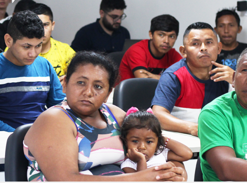O Instituto Federal do Pará (IFPA), na segunda-feira (13), fez a entrega do certificado a 11 refugiados venezuelanos da etnia Warao que participaram do curso de Soldador. Foto: IFPA/divulgação
