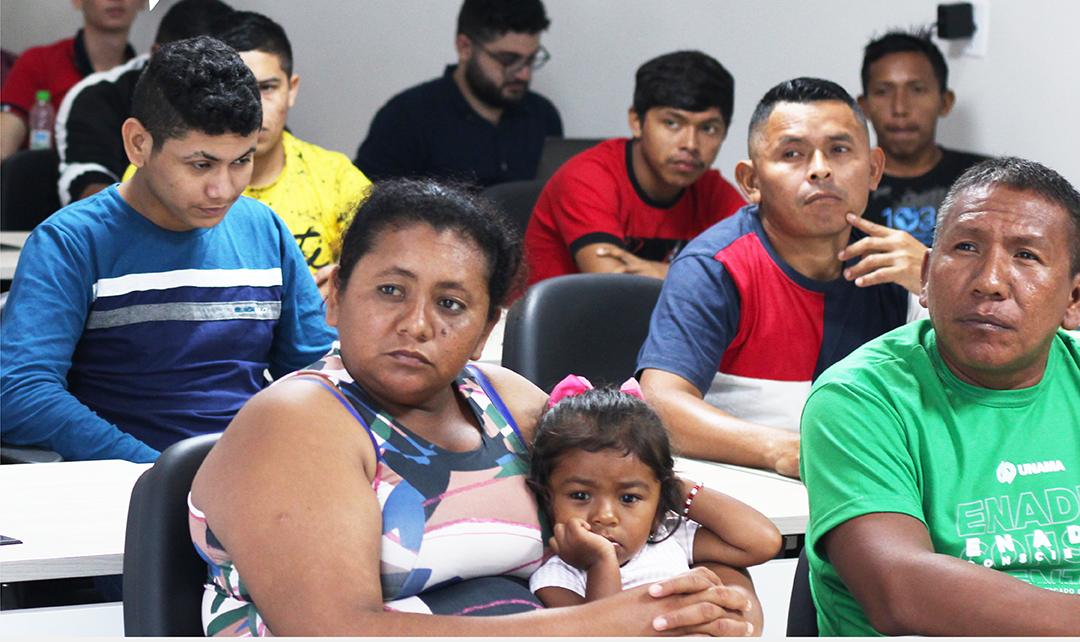 O Instituto Federal do Pará (IFPA), na segunda-feira (13), fez a entrega do certificado a 11 refugiados venezuelanos da etnia Warao que participaram do curso de Soldador. Foto: IFPA/divulgação