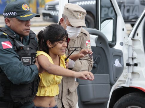 Mulher é libertada após 17h. Foto: Celso Rodrigues/ Diário do Pará.
