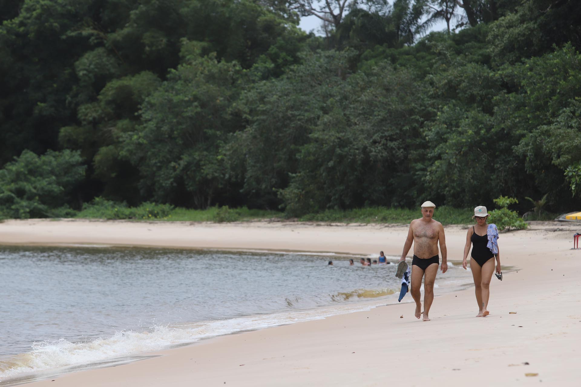 A Prefeitura realizou análises na água das praias de Mosqueiro, Outeiro, Icoaraci e Cotijuba, ilhas que pertencem a Belém. Foto: Mauro Ângelo/ Diário do Pará.