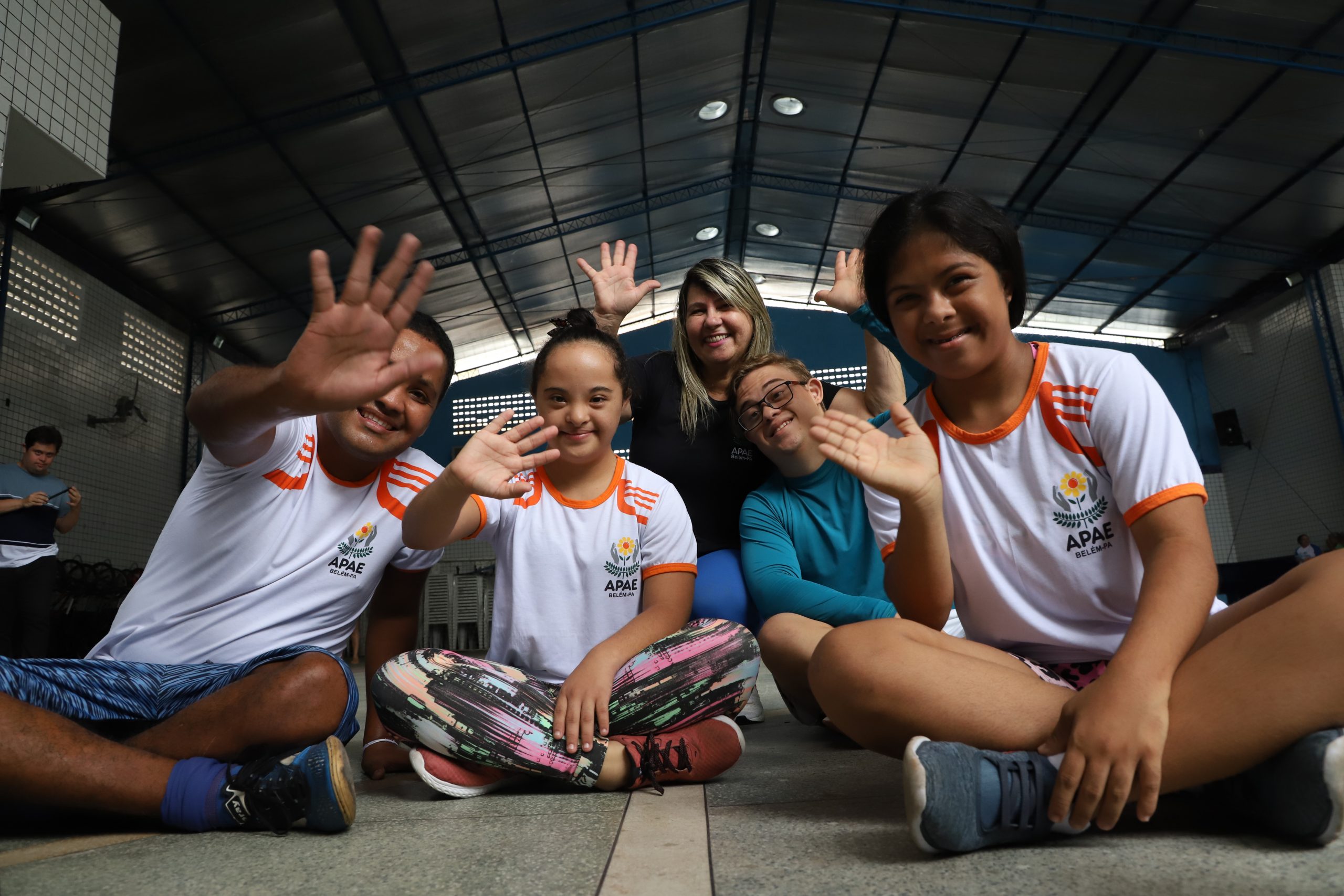 Belém, Pará, Brasil. Cidade. A APAE Associação de Pais e Amigos dos Excepcionais, recebe e da apoio a várias ações que estimulem o desenvolvimento de portadores de sindrome de down. 20-03-2023. Foto-Wagner Santana/Diário do Pará.