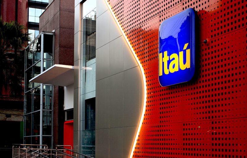 Itaú Unibanco oferece 100 vagas exclusivas para pessoas com deficiência em todo o Brasil. Inscrições até 14 de abril

Foto: Divulgação