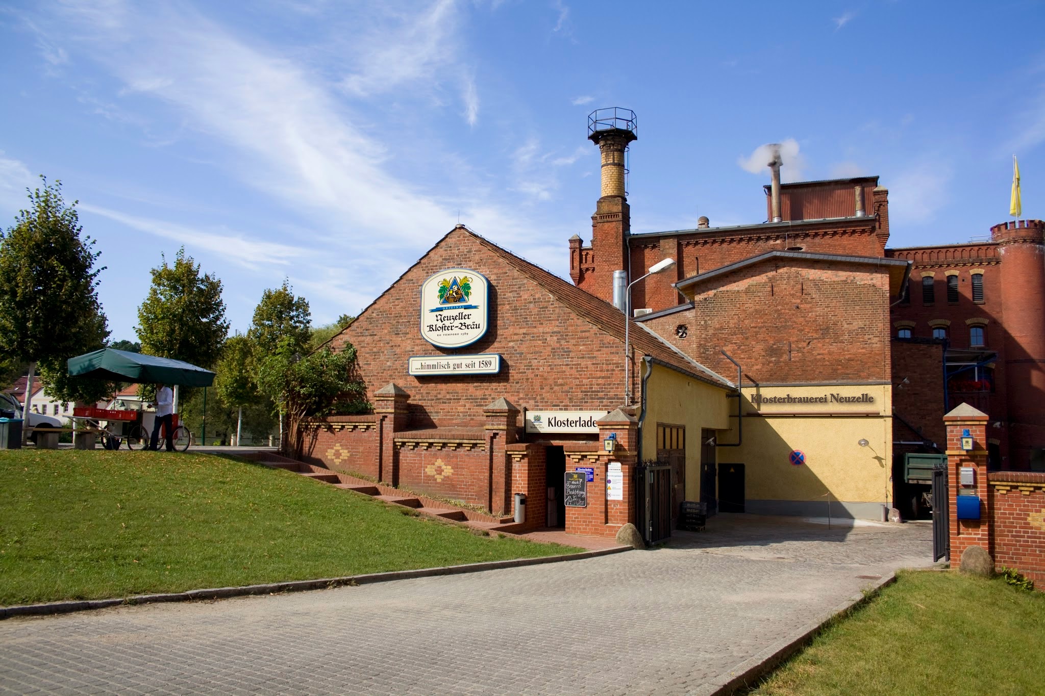 Após dois anos de pesquisa, a Klosterbrauerei Neuzelle, juntamente com parceiros tecnológicos, desenvolveu uma cerveja em pó. Foto: Divulgação