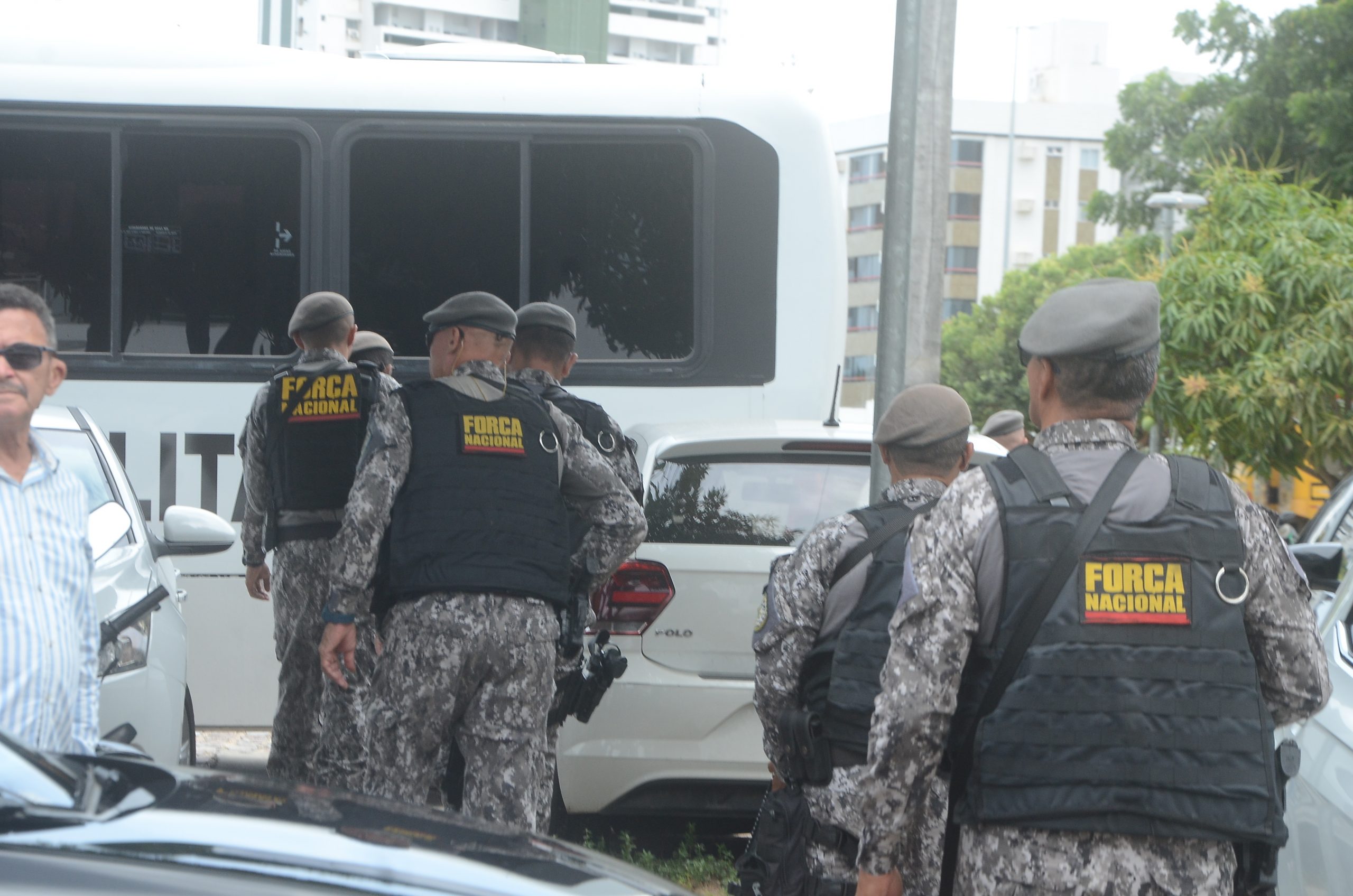 Natal (RN), 15/03/2023 - FORÇA NACIONAL/FATIMA BEZERRA/RN - Protesto na BR 101 termina em Confusão , familiares de Detentos  em Natal RN , Governadora Fatima Bezerra se reunio nesta quarta-feira 15 de março de 2023, com equipes de Segurança Publica . (Foto: José Aldenir/TheNews2/Folhapress)