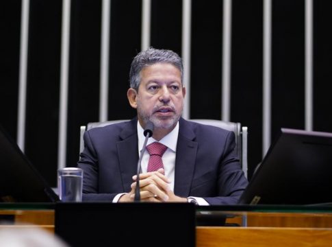 O ex-presidente da Câmara dos Deputados Arthur Lira (PP-AL) comprou uma mansão de R$ 10 milhões em Brasília em 31 de janeiro