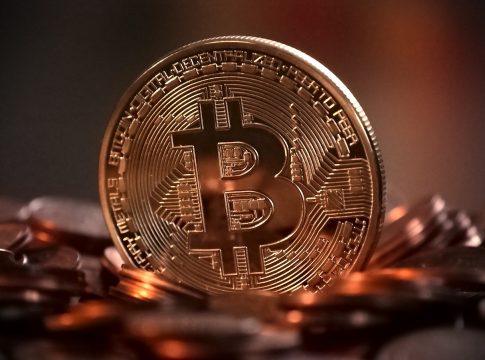 A criptomoeda é uma forma de moeda digital ou virtual que utiliza criptografia para garantir a segurança das transações. A criptomoeda é uma forma de moeda digital ou virtual que utiliza criptografia para garantir a segurança das transações.