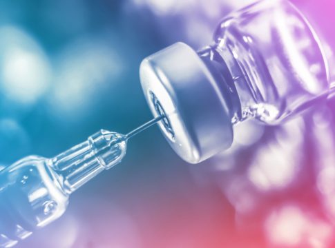 Além disso, o preço pode subir a depender de alguns custos associados a clínicas particulares que não são da alçada da farmacêutica. Foto: Divulgação