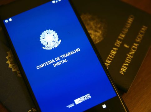 Entenda seus direitos trabalhistas. Entenda seus direitos trabalhistas.