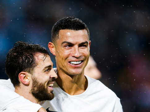 Cristiano Ronaldo, duas vezes, João Félix, Bernardo Silva, Otávio e Rafael Leão marcaram os gols da vitória. Foto: Federação Portuguesa de Futebol