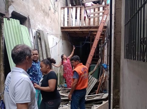 Ao todo, dez residências foram afetadas pela ação do vento, sendo que quatro deles receberam a equipe operacional da Defesa Civil. Foto: Ascom/Defesa Civil