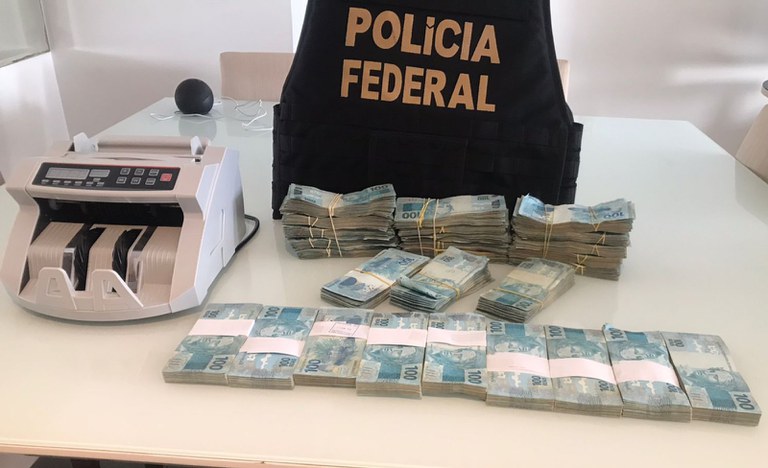 Caso pai e filho venham a responder pelos crimes, poderão ser condenados a até 12 anos de prisão. Foto: PF/divulgação