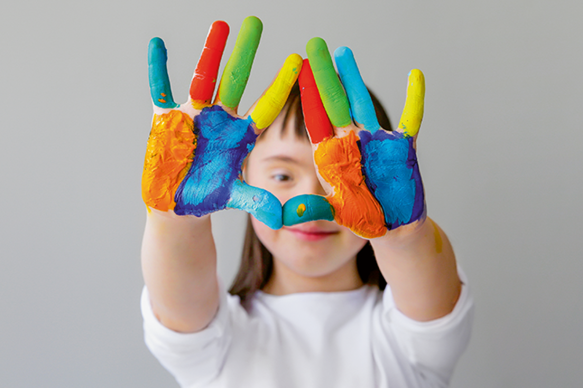 Uma médica especialista em neurologia constatou que ele por ser portador da Síndrome de Down apresenta quadro de atraso na fala, na interação e no auto cuidado, e recomendou que ele permaneça na educação infantil em 2023. Foto: Divulgação