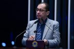 Senador Jorge Kajuru chama ouvir Wanessa e Zezé Di Camargo de 'tortura' e gera polêmica nas redes; críticas dividem opiniões no Brasil.