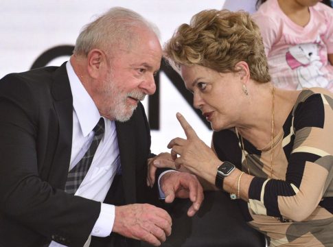 A ex-presidente Dilma Rousseff foi eleita no sábado (9) a Mulher Economista de 2023 pelo sistema Cofecon/Corecons Foto: Marcelo Camargo/Agência Brasil
