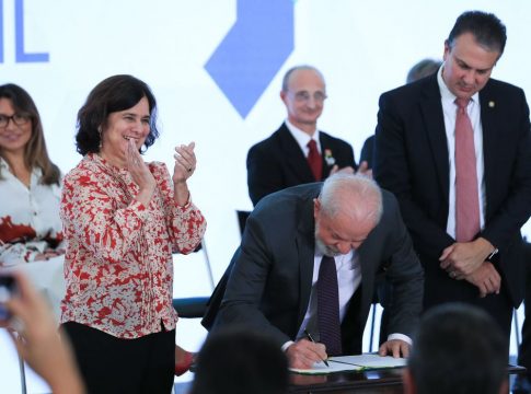 Novo Mais Médicos vai priorizar áreas de extrema pobreza. O programa vai trabalhar para melhorar o Sistema Único de Saúde

FOTO: Lula Marques / Agência Brasil