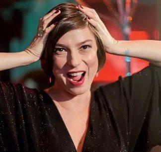 Atriz conta como conquistou seu espaço e usa sua experiência como psicóloga na composição de personagens até hoje. FOTO: INSTAGRAM