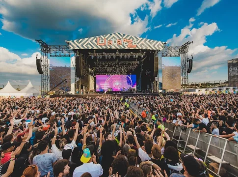 Lollapalooza divulga datas de venda de ingressos e valores do Lolla Pass para 2025