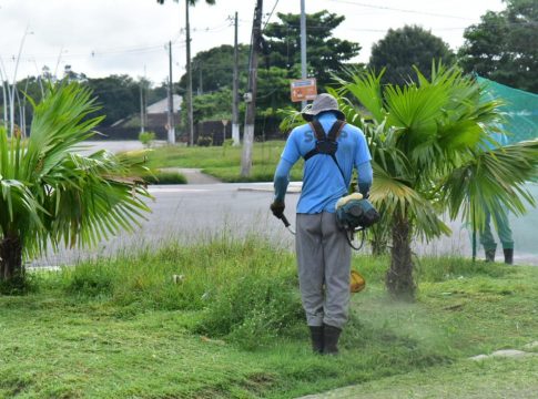 SEAP leva o 'Limpeza de Vias Públicas' à Avenida Duque de Caxias. Foto: Uchoa Silva/NCS SEAP

