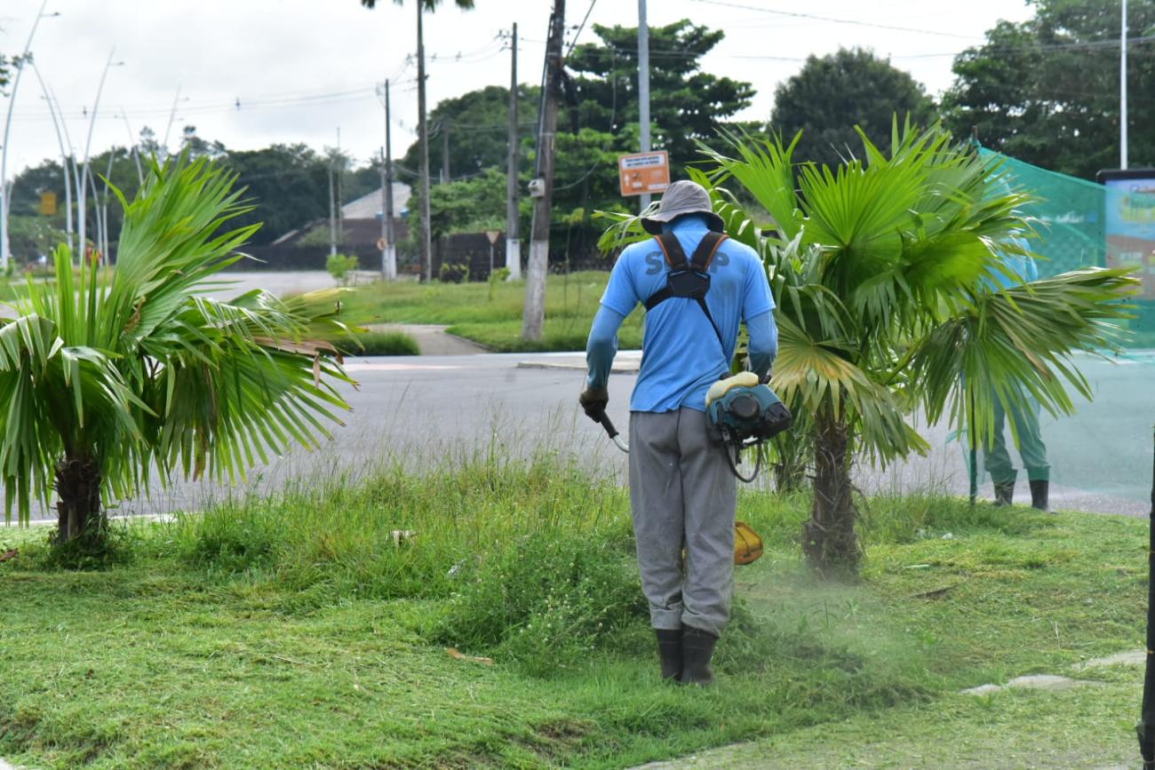 SEAP leva o 'Limpeza de Vias Públicas' à Avenida Duque de Caxias. Foto: Uchoa Silva/NCS SEAP
