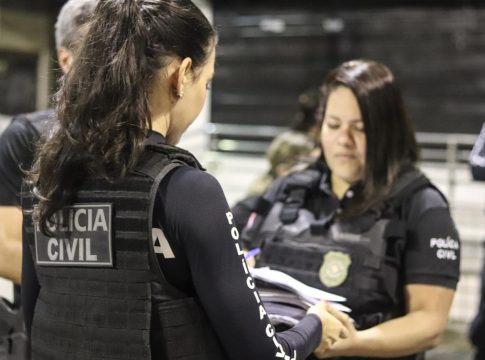 Foram apreendidos celulares e dispositivos de armazenamento de dados (HDs) que serão encaminhados à perícia para análise e esclarecimento dos fatos investigados. Foto: Talison Lima (PC)