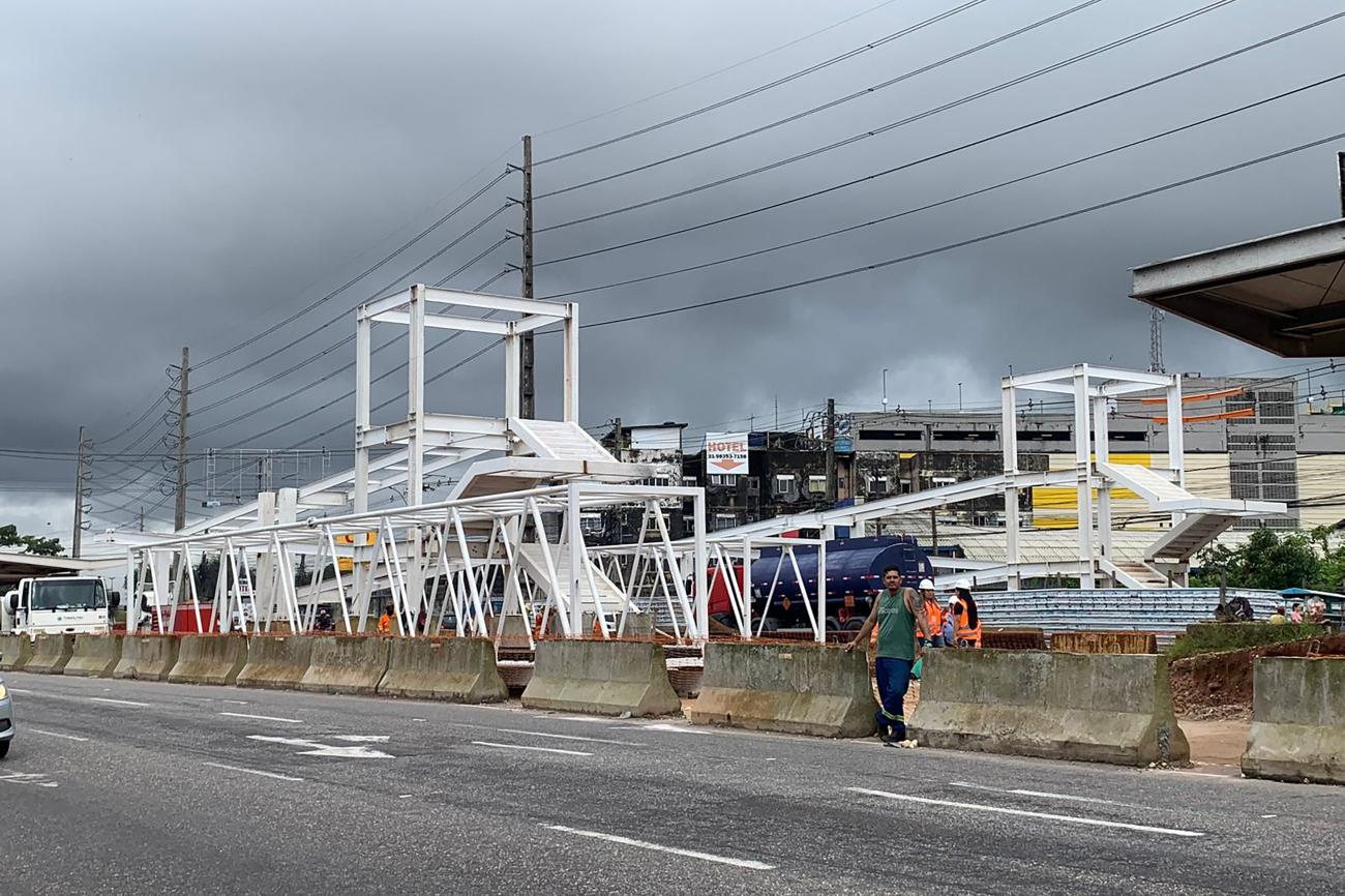 Serviço será necessário para que o Núcleo de Gerenciamento de Transporte Metropolitano faça a elevação da estrutura para a travessia na passarela. Foto: Divulgação