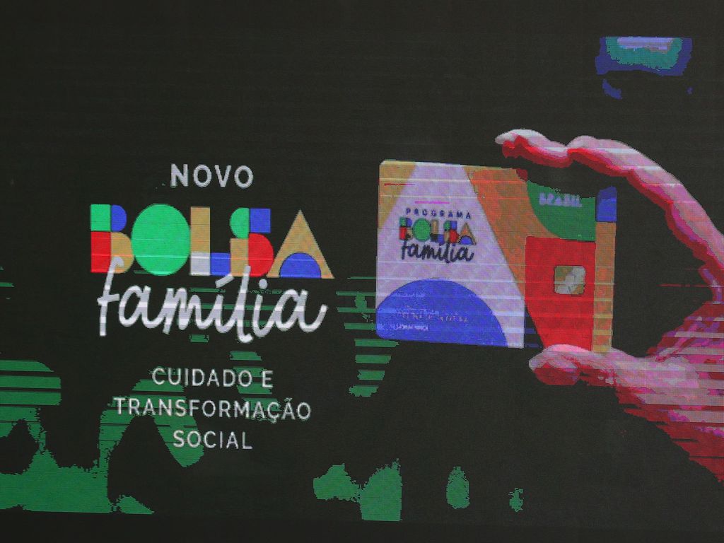 A partir deste mês, o programa vai pagar R$ 600 por família, mais R$ 150 por criança de até 6 anos de idade. Foto José Cruz/ Agência Brasil.