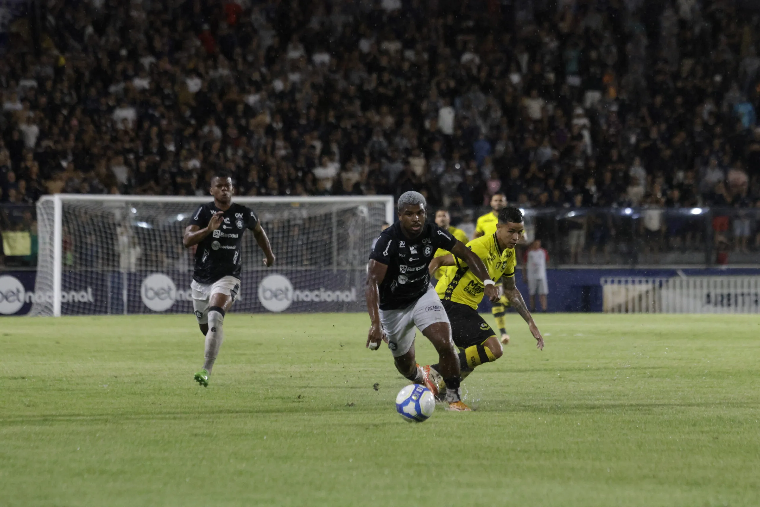 O Remo perdeu o jogo em casa para o São Bernardo. Foto: Mauro Ângelo/ Diário do Pará.