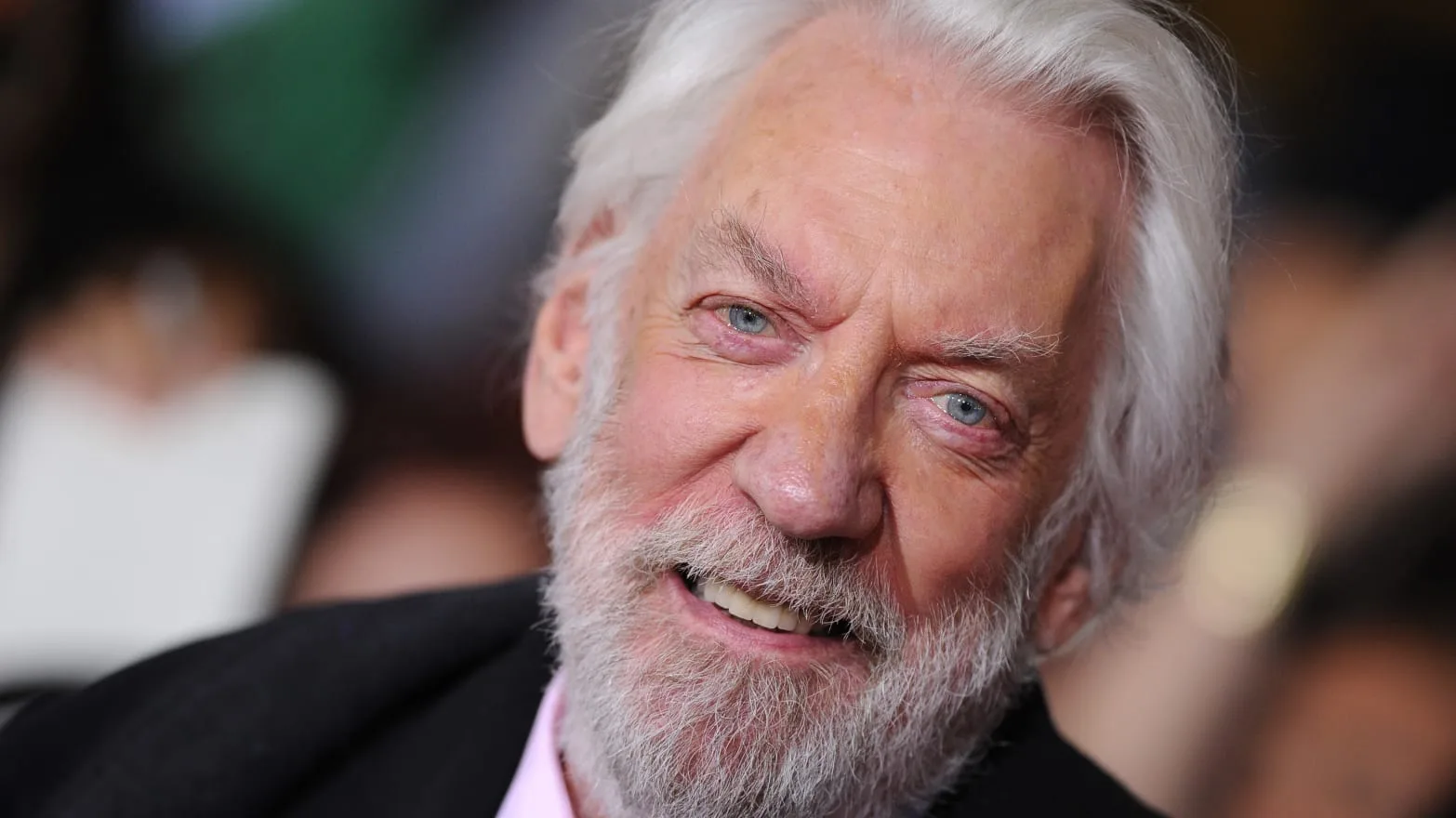 Morreu nesta quinta-feira o ator canadense Donald Sutherland aos 88 anos, que se inscreveu no panteão de grandes artistas de Hollywood.