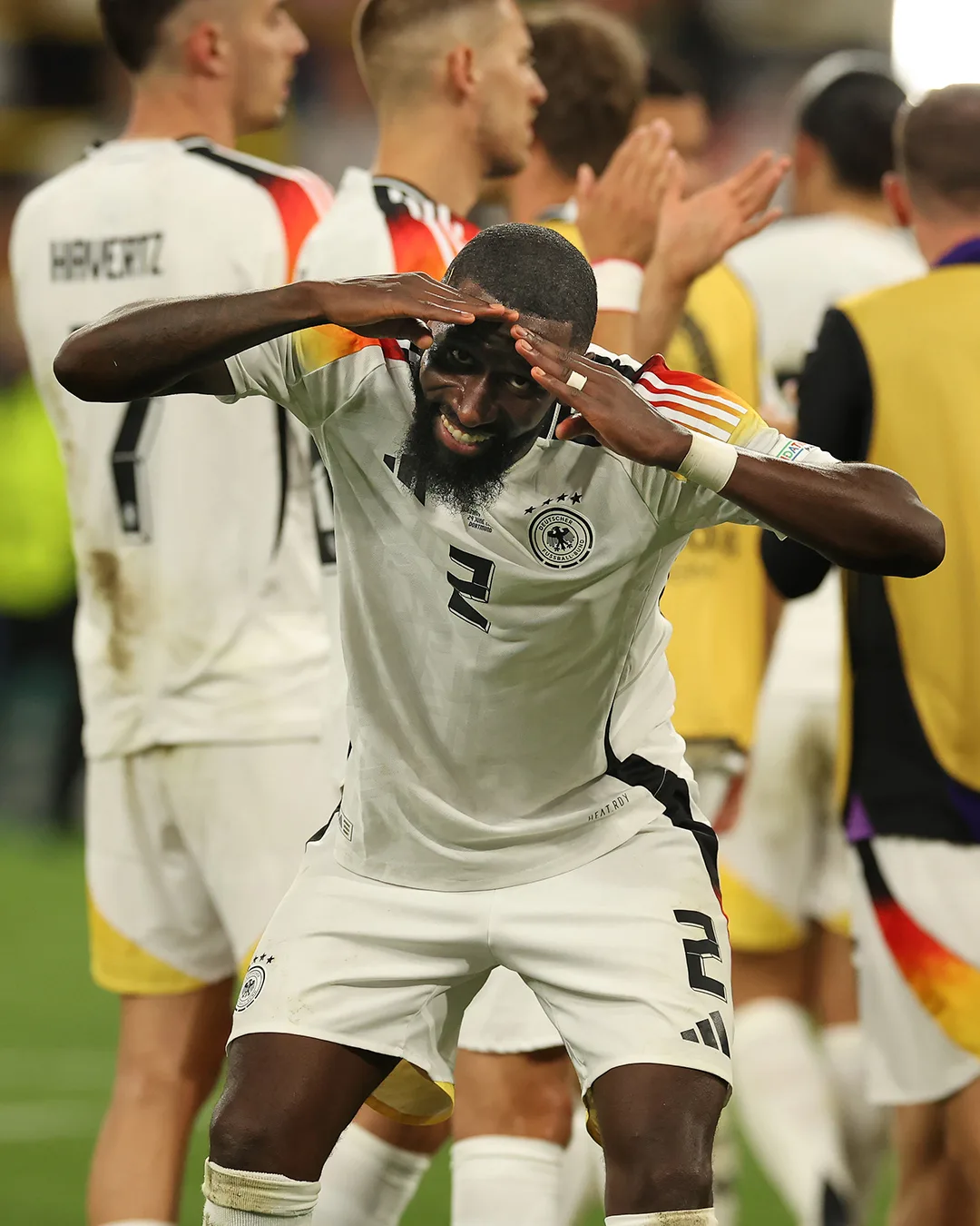 Kai Havertz, de pênalti, e Musiala marcaram os gols da partida. O jogo ainda teve três gols anulados Photo by Richard Heathcote/Getty Images)