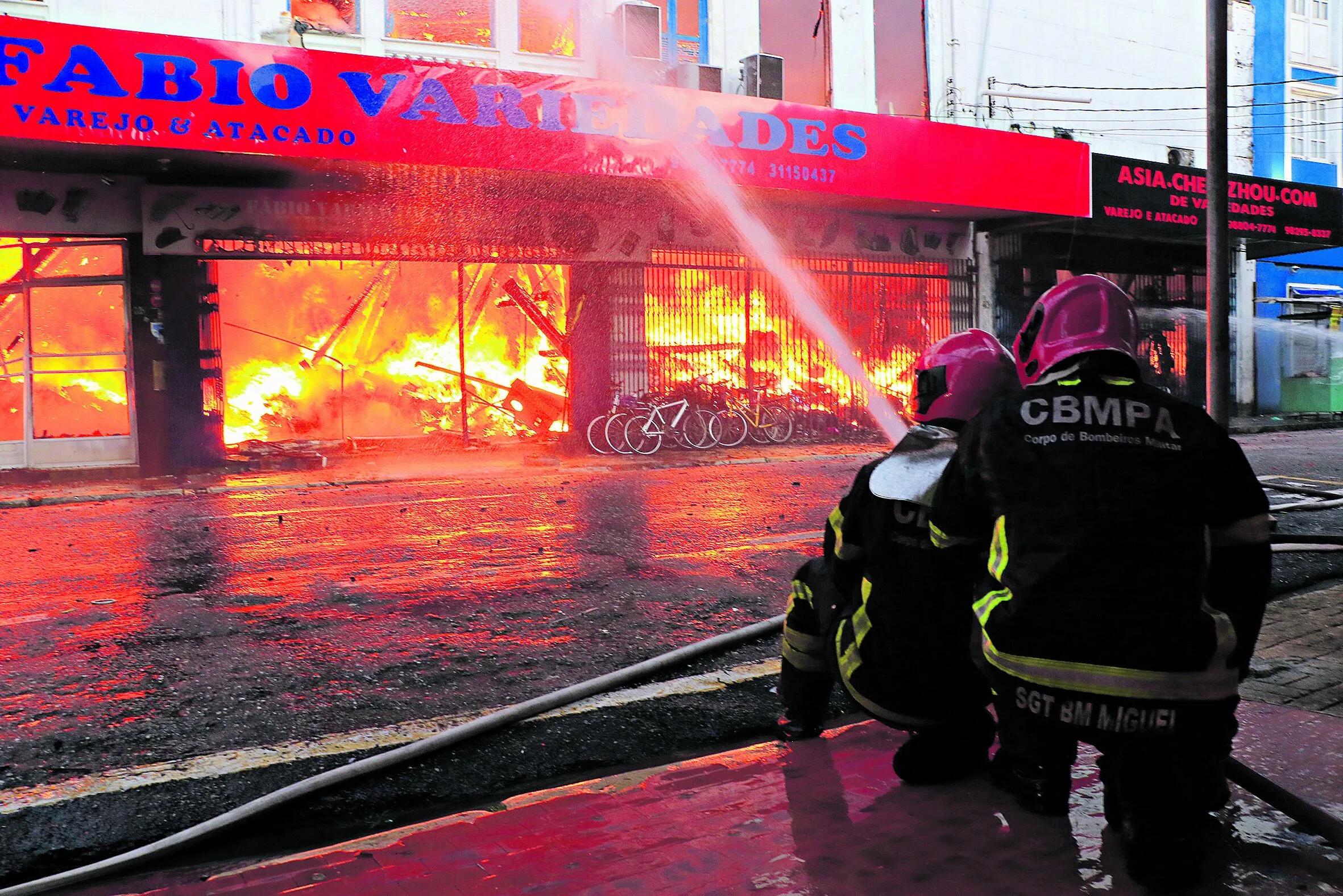 Neste dia 02 de julho comemora-se o Dia Nacional do Bombeiro Militar, corporação que tem várias finalidades, atribuições e serviços. Veja quais são! Belém. 13/04/2023. Foto: Ricardo Amanajás / Diario do Pará