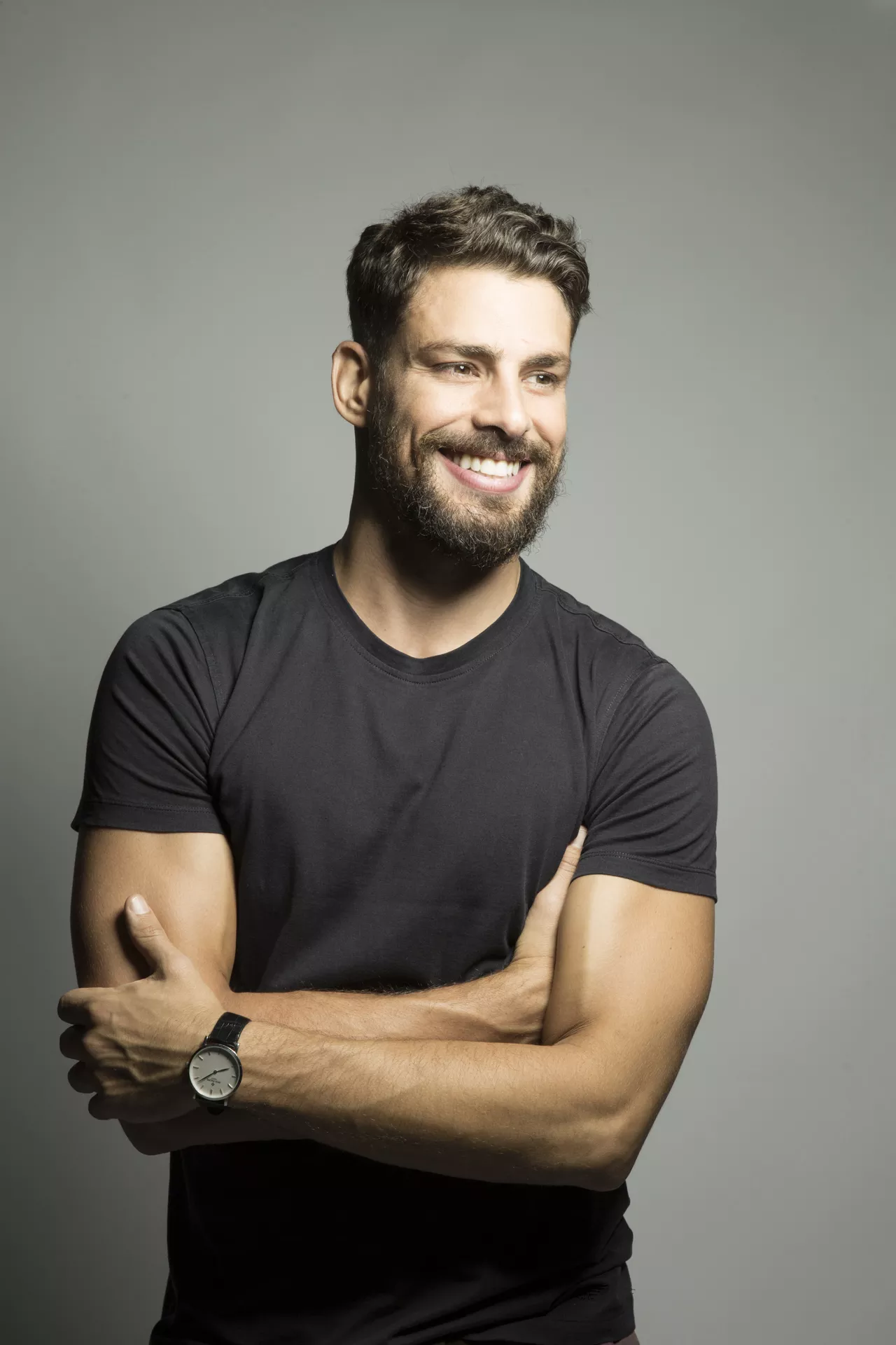 Cauã Reymond é nome confirmado no remake da novela que irá ao ar em 2025. Foto: Divulgação