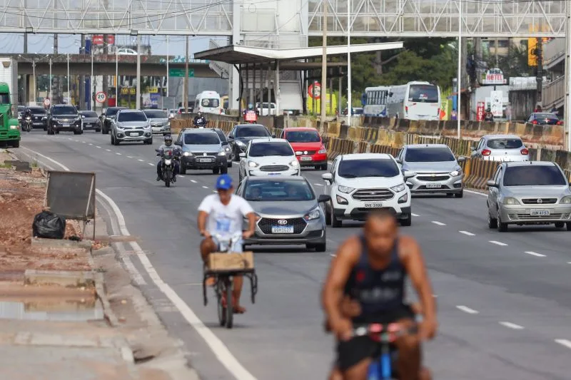 Licenciamento em atraso e falta da Carteira Nacional de Habilitação (CNH) são infrações gravíssimas previstas no Código de Trânsito Brasileiro (CTB)

