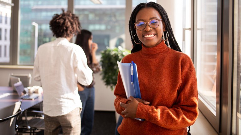 Descubra as incríveis oportunidades de estágio oferecidas pelo CIEE. Aproveite a chance de complementar seus estudos com experiência prática.