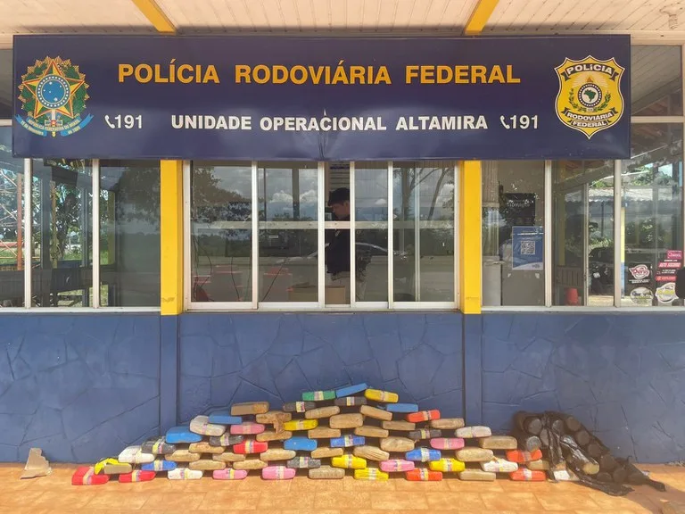 PRF apreende 84 quilos de maconha em Altamira