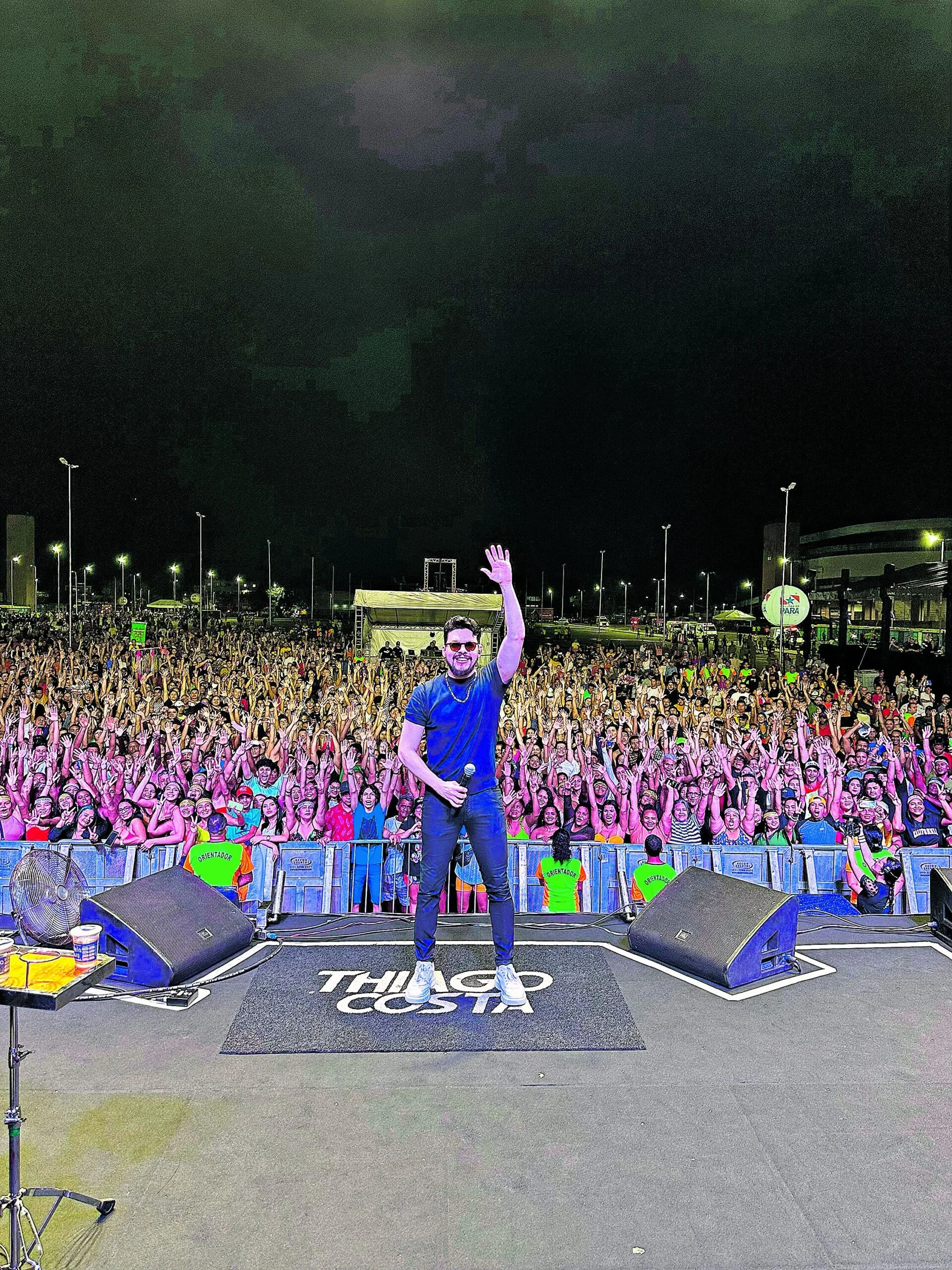 Natural de Mãe do Rio, Nordeste do Pará, o cantor Thiago Costa iniciou a sua trajetória na música sertaneja ainda na infância.