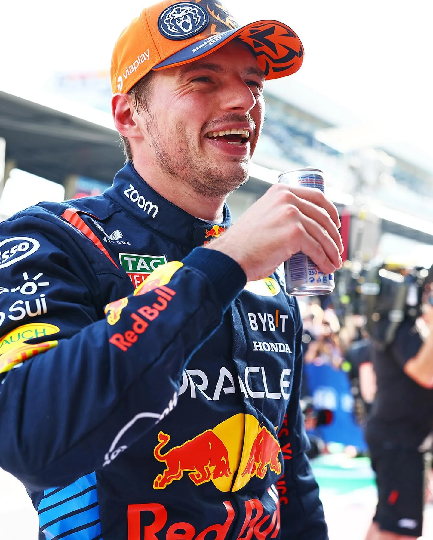 Em seu melhor fim de semana desde abril, Max Verstappen mais uma vez esteve imbatível e fez a pole position para o GP da Áustria